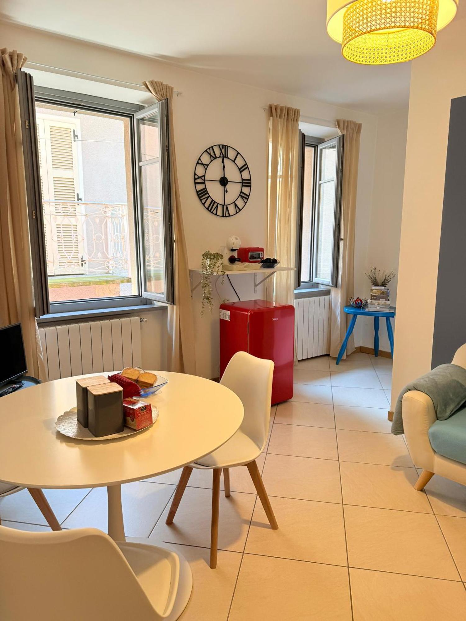 Residenze Blue Lake Оменья Екстер'єр фото
