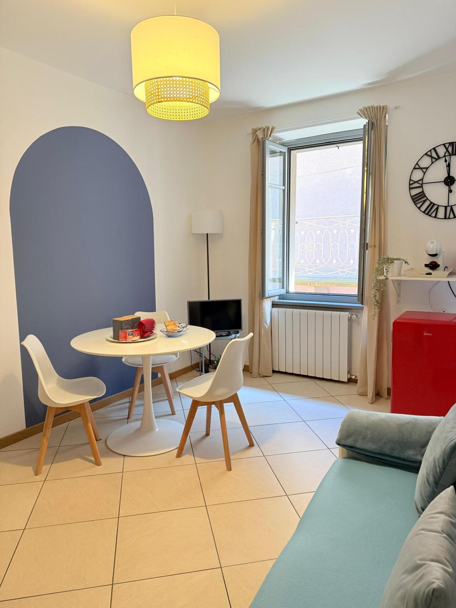 Residenze Blue Lake Оменья Екстер'єр фото
